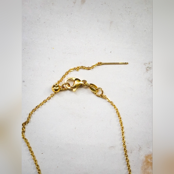 18k Gold Floral Jewelry Set White Enamel Flower Necklace & Earrings - Picture 4 of 7